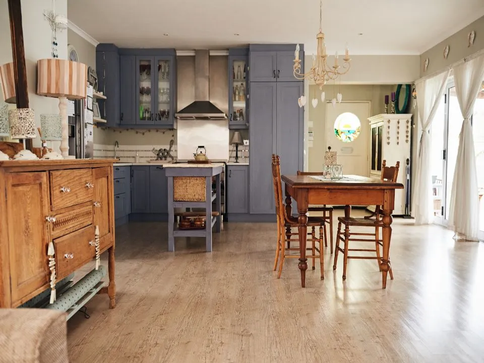 Country style kitchen with wood floor