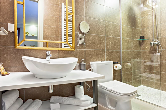 Luxury modern Three-Fixture Bathroom