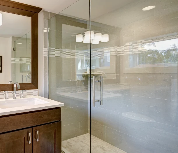 Rectangular shower with frameless glass door